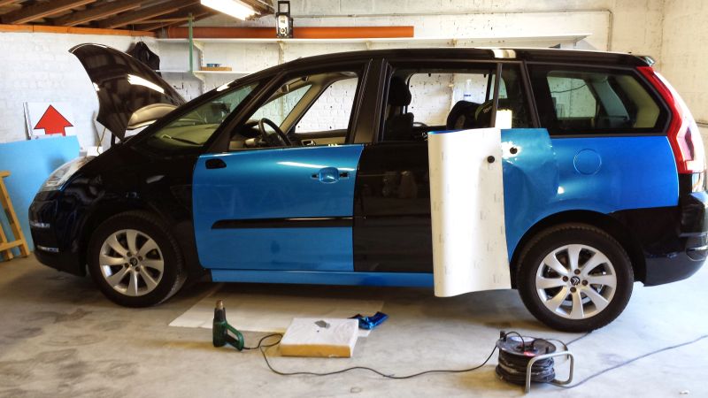 Car wrapping – zmiana koloru auta